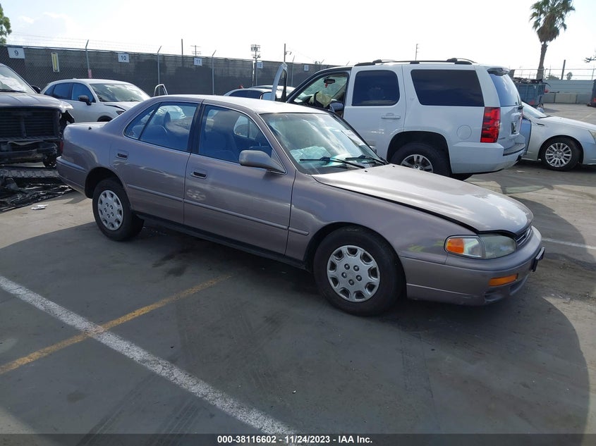 1996 TOYOTA CAMRY