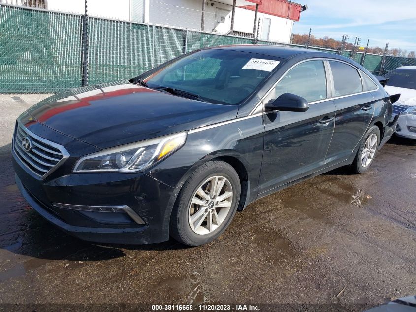 2015 HYUNDAI SONATA 2.4L SE - 5NPE24AF5FH227819