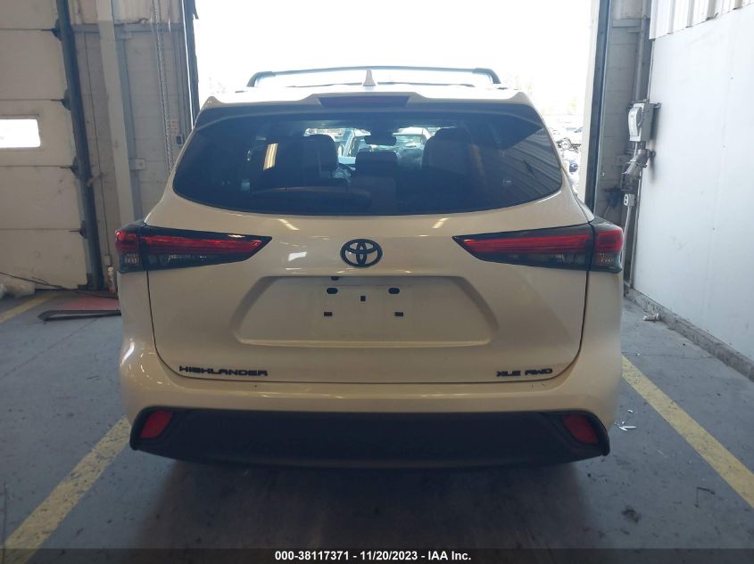 2022 TOYOTA HIGHLANDER XLE - 5TDGZRBH5NS240001