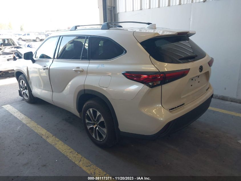 2022 TOYOTA HIGHLANDER XLE - 5TDGZRBH5NS240001