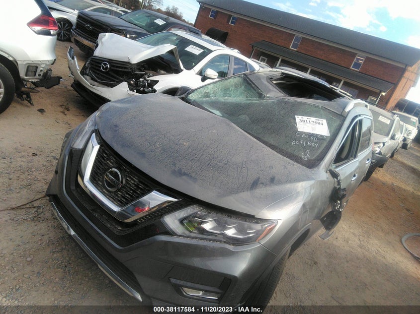 VIN JN8AT2MTXJW468428 2018 NISSAN ROGUE SL