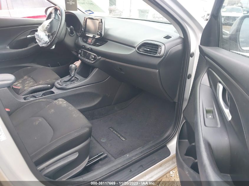 2018 HYUNDAI ELANTRA GT - KMHH35LE5JU024881