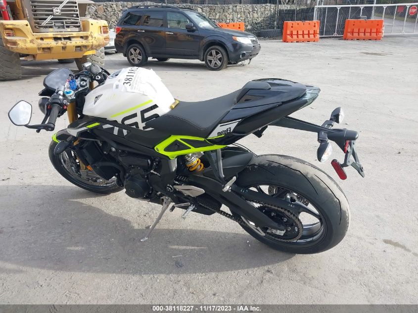 2024 TRIUMPH MOTORCYCLE STREET TRIPLE 765 MOTO2 EDITION - SMTA624K9RTBM2888