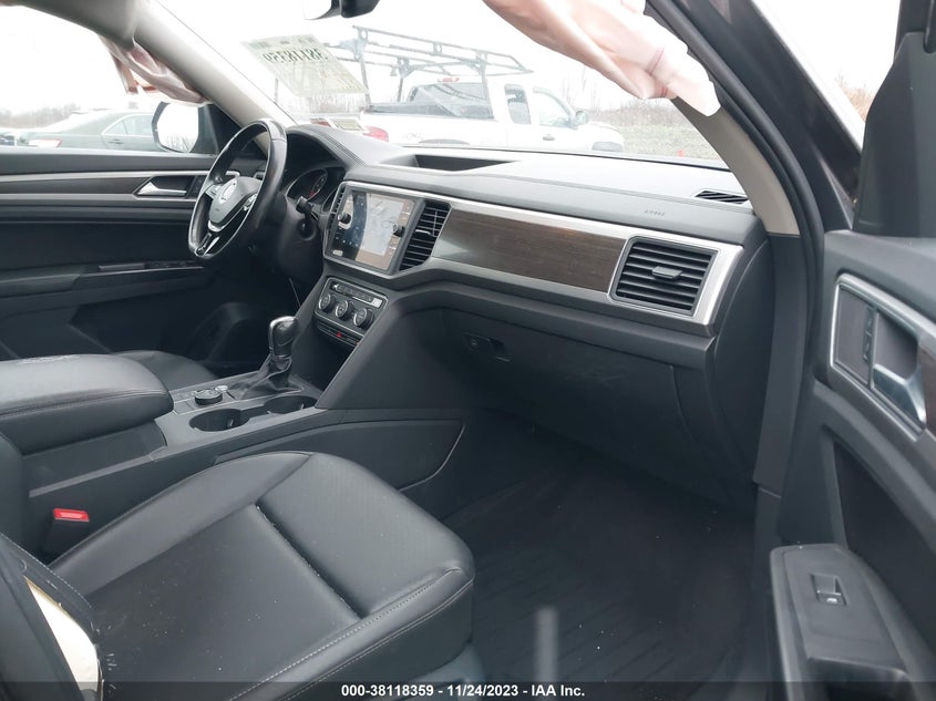VIN 1V2LR2CA8JC542108 2018 VOLKSWAGEN ATLAS SE