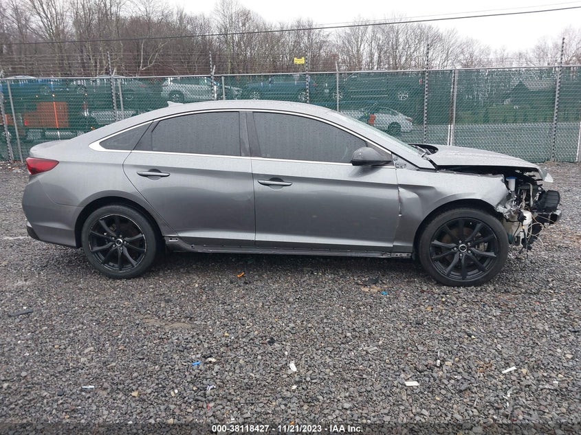 VIN 5NPE24AF6JH619099 2018 HYUNDAI SONATA SE