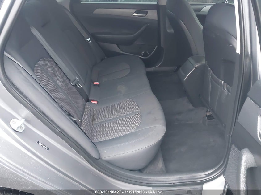 VIN 5NPE24AF6JH619099 2018 HYUNDAI SONATA SE