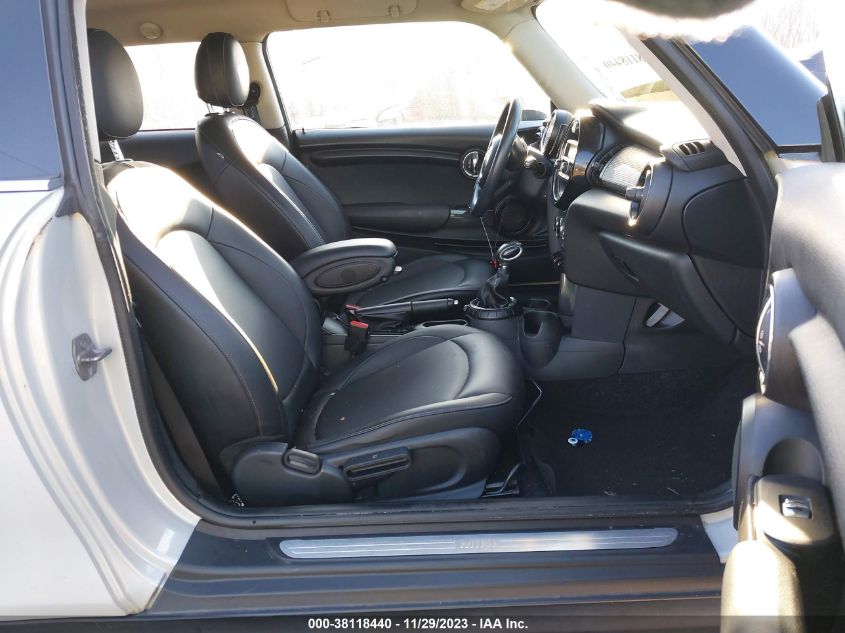 2015 MINI HARDTOP COOPER - WMWXM5C52F3A58352