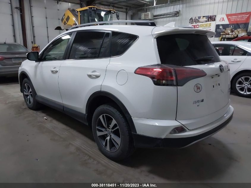 2018 TOYOTA RAV4 XLE - JTMRFREV4JJ261187