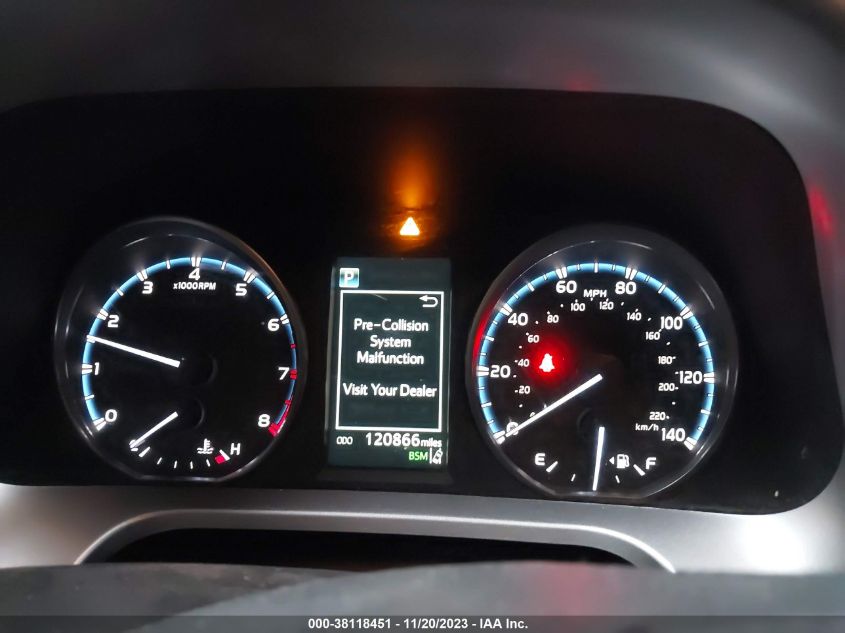 2018 TOYOTA RAV4 XLE - JTMRFREV4JJ261187