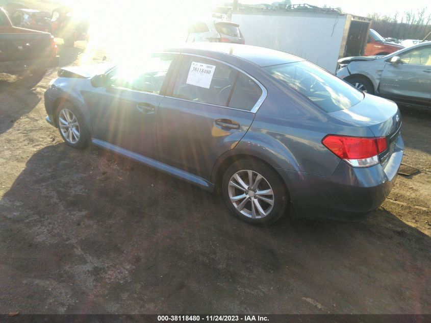 2014 SUBARU LEGACY 2.5I - 4S3BMBA63E3028974
