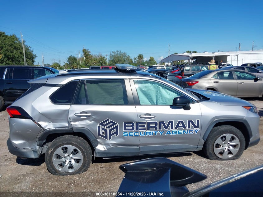 VIN 2T3H1RFV3MC144393 2021 TOYOTA RAV4 LE