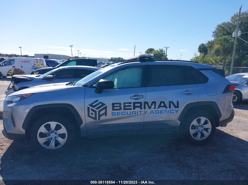 VIN 2T3H1RFV3MC144393 2021 TOYOTA RAV4 LE