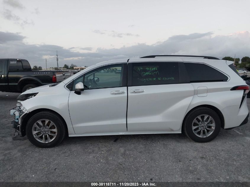 5TDYRKEC5NS102180 2022 TOYOTA SIENNA, photo no. 15