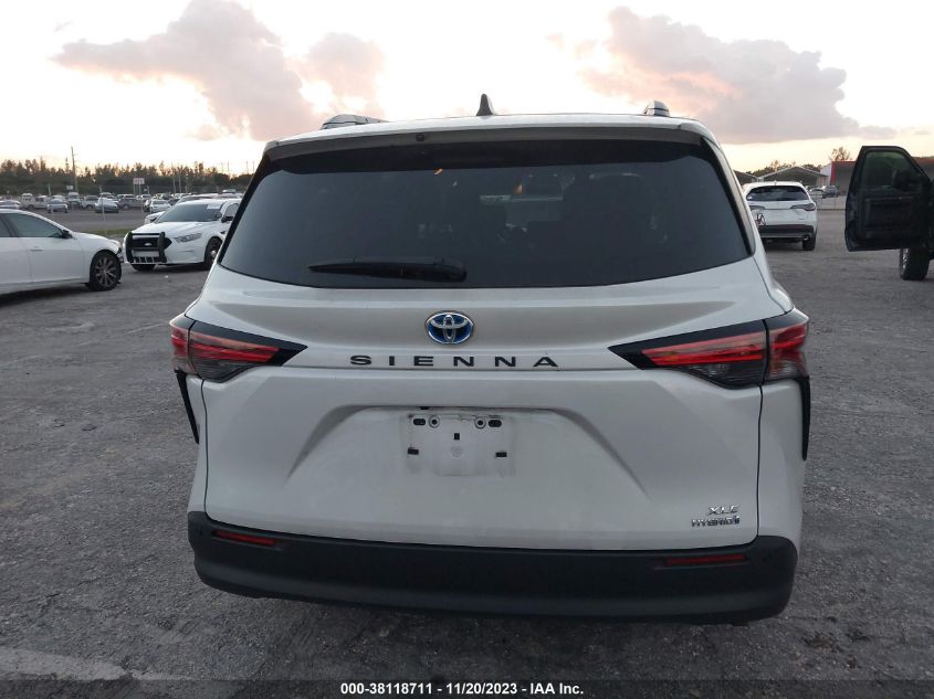 5TDYRKEC5NS102180 2022 TOYOTA SIENNA, photo no. 17