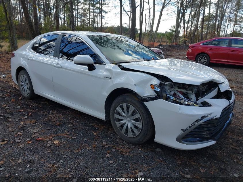 2021 TOYOTA CAMRY LE - 4T1C31AK1MU030533