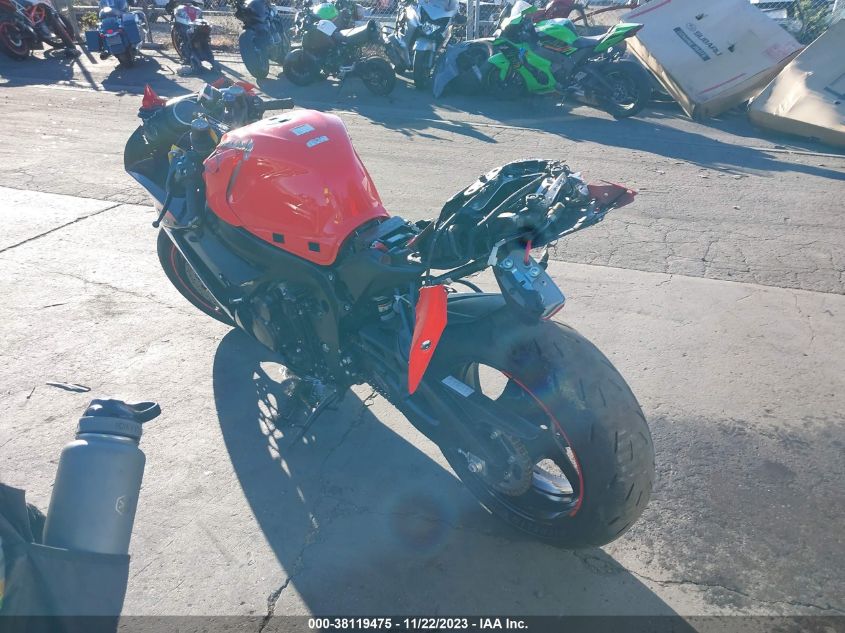 2022 SUZUKI GSX-R600 - JS1GN7FA0N7100603
