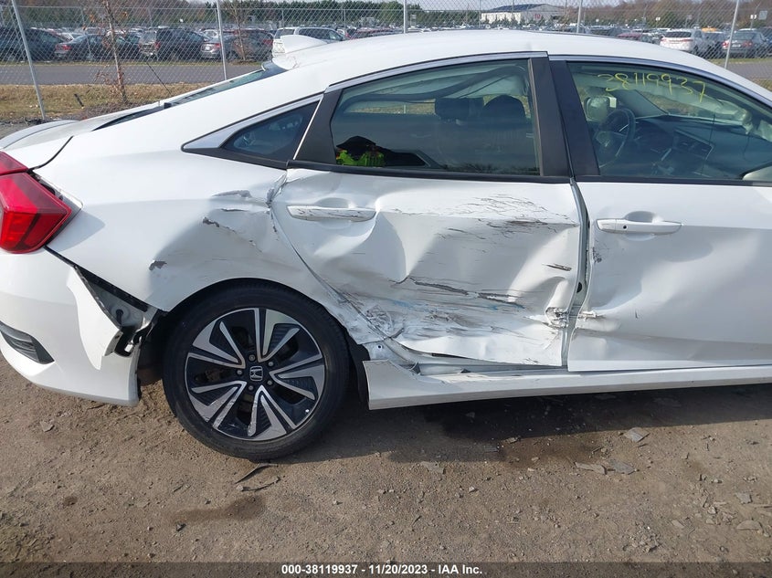 VIN JHMFC1F38JX041475 2018 HONDA CIVIC EX-T