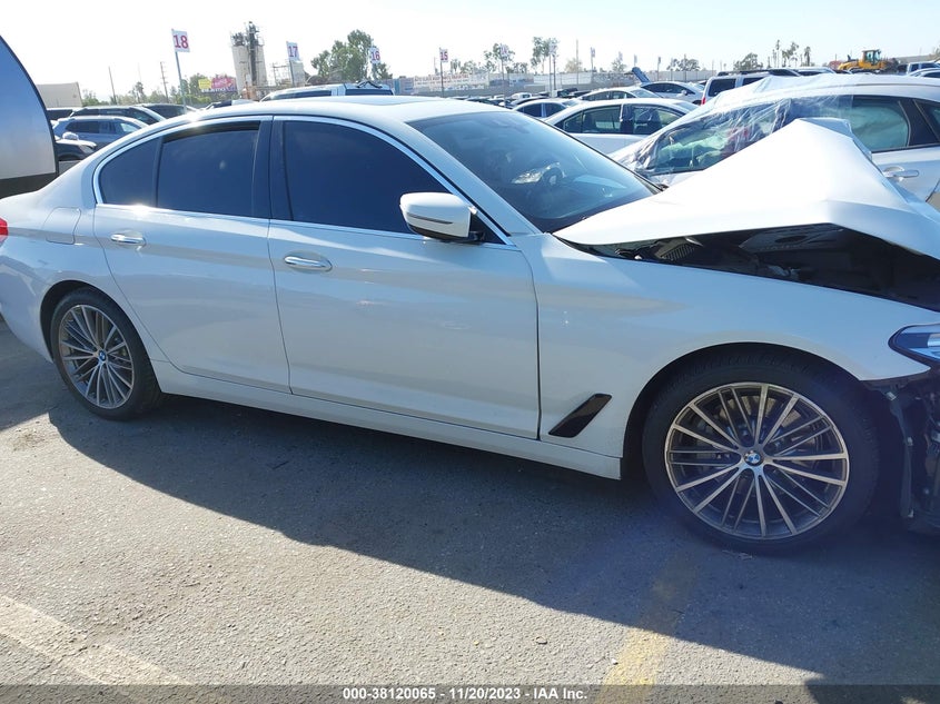 VIN WBAJA5C57JWA38636 2018 BMW 530I