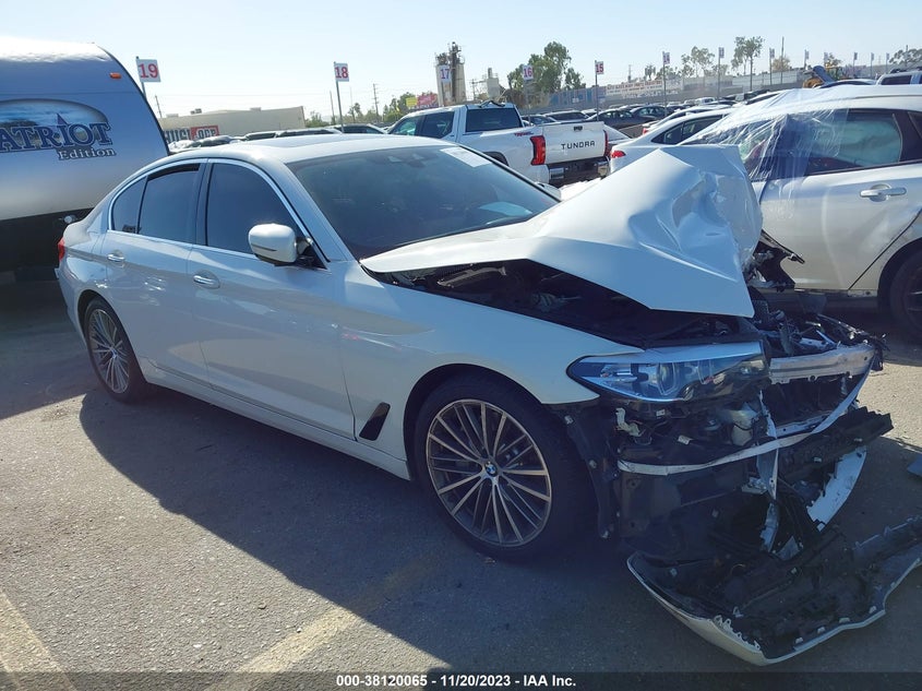 VIN WBAJA5C57JWA38636 2018 BMW 530I