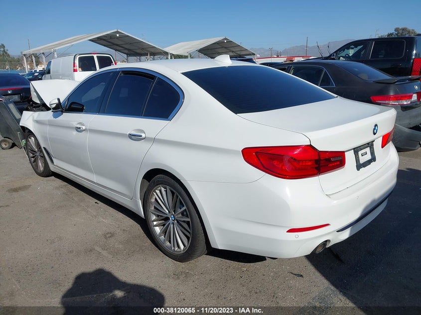 VIN WBAJA5C57JWA38636 2018 BMW 530I