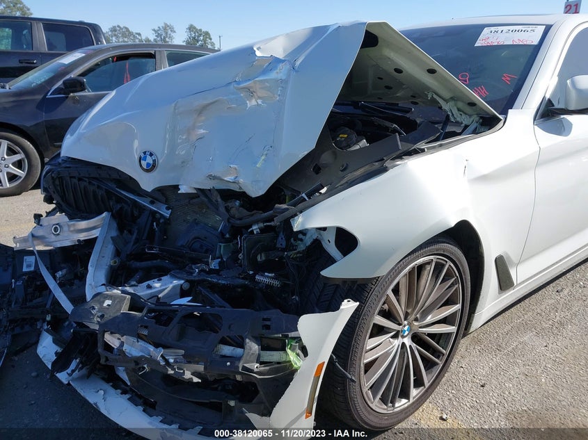 VIN WBAJA5C57JWA38636 2018 BMW 530I