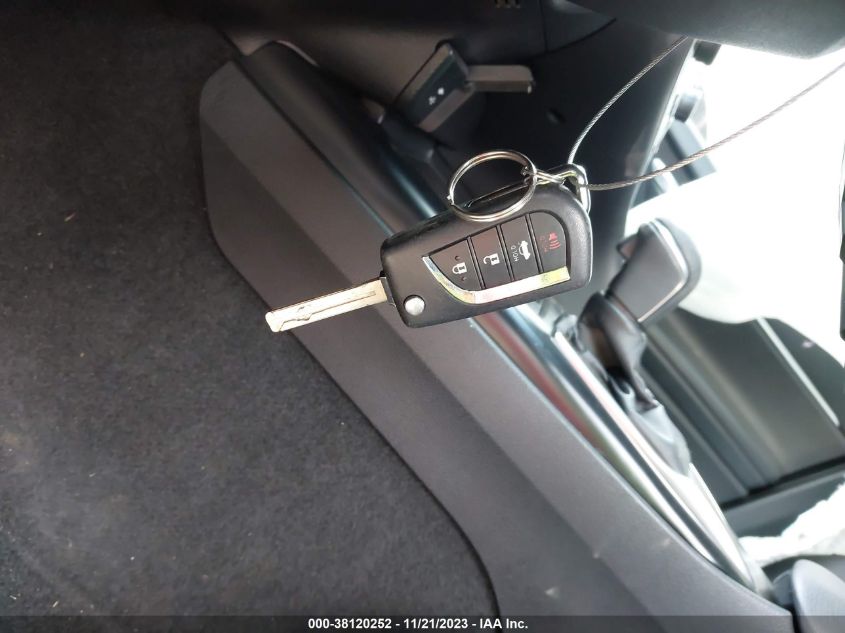 2018 TOYOTA CAMRY SE - 4T1B11HK9JU612186