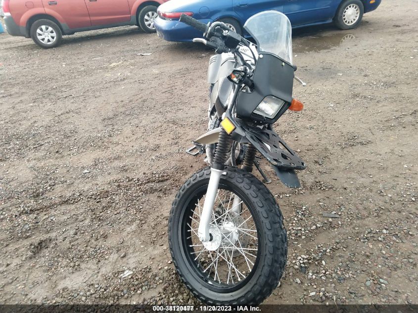 2020 YAMAHA TW200 C JYA3AWE04LA165615