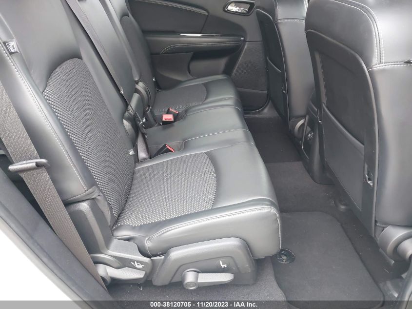 2019 DODGE JOURNEY CROSSROAD AWD - 3C4PDDGGXKT720537