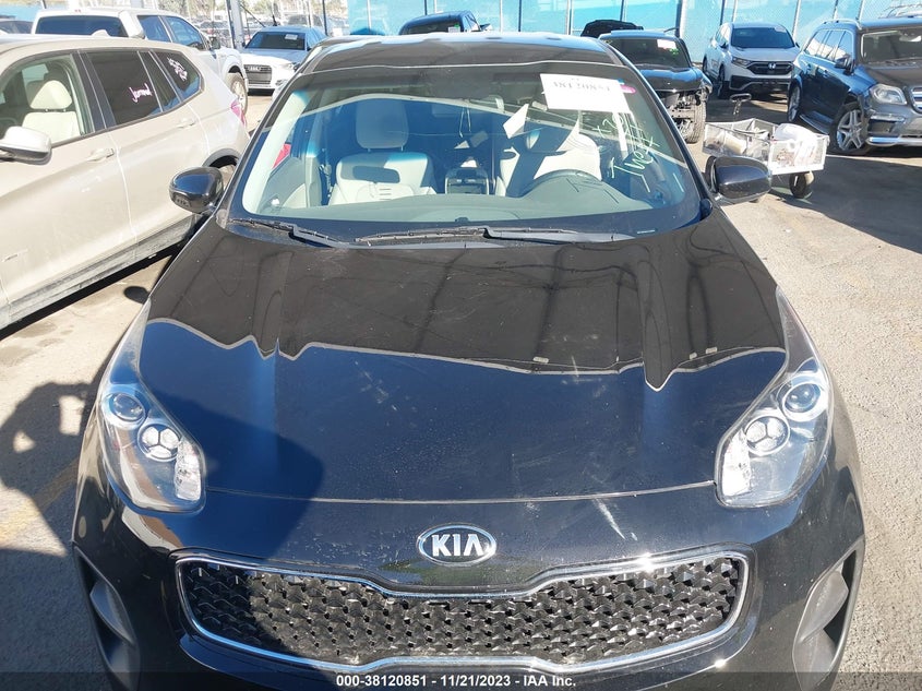 VIN KNDPM3AC7J7340557 2018 KIA SPORTAGE LX