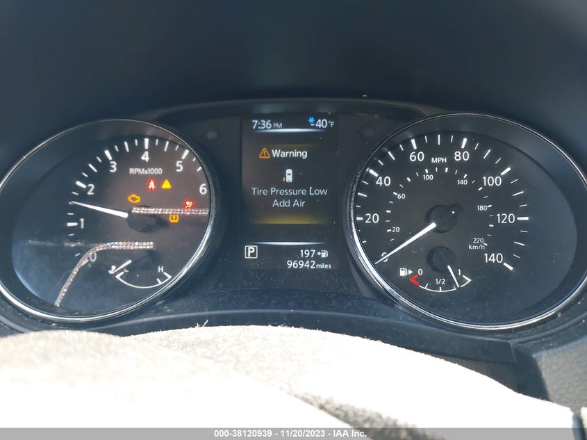 VIN JN8AT2MVXHW018693 2017 NISSAN ROGUE SV