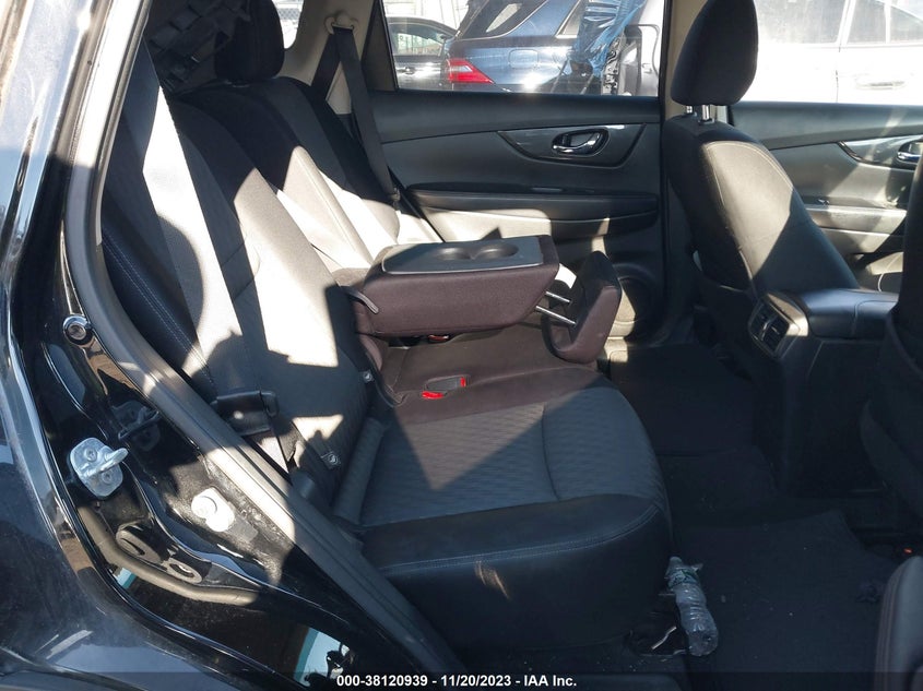 VIN JN8AT2MVXHW018693 2017 NISSAN ROGUE SV