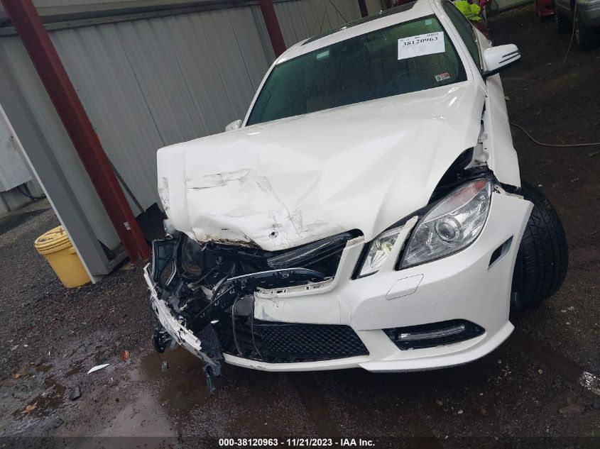 2013 MERCEDES-BENZ E 350 - WDDHF5KBXDA771777