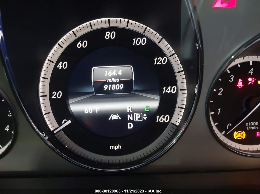 2013 MERCEDES-BENZ E 350 - WDDHF5KBXDA771777