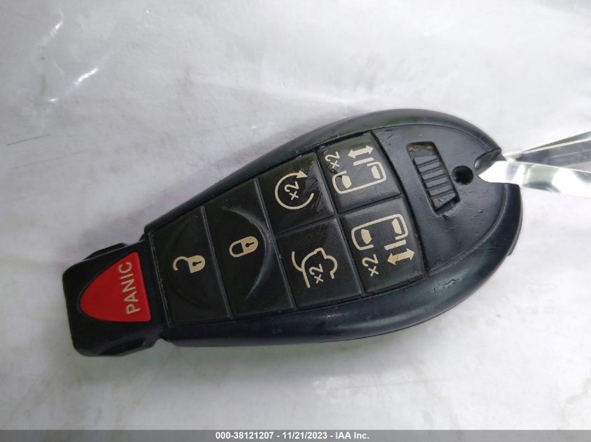 2013 DODGE GRAND CARAVAN CREW - 2C4RDGDG6DR781016