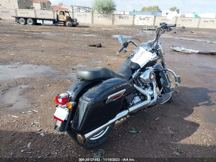 2015 HARLEY-DAVIDSON FLD SWITCHBACK 1HD1GZM39FC327558