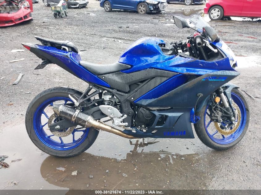 2022 YAMAHA YZFR3 A MH3RH18Y4NK008681