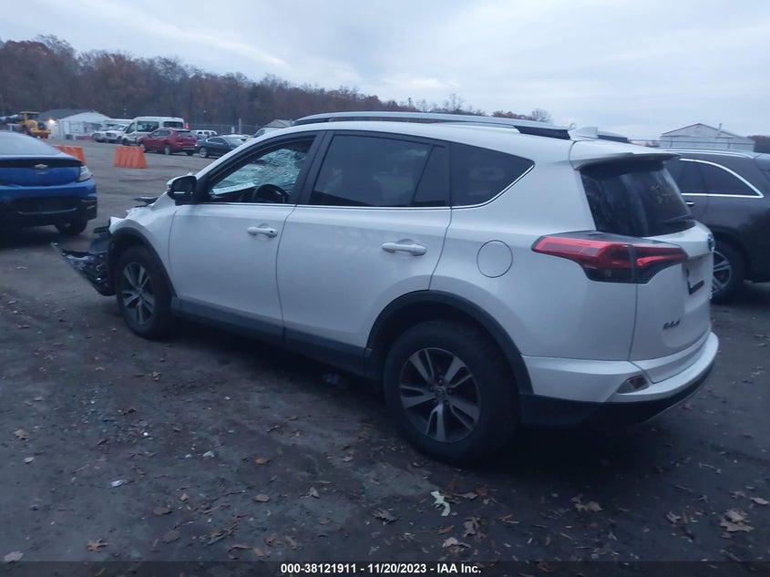 VIN 2T3RFREVXHW552191 2017 TOYOTA RAV4 XLE