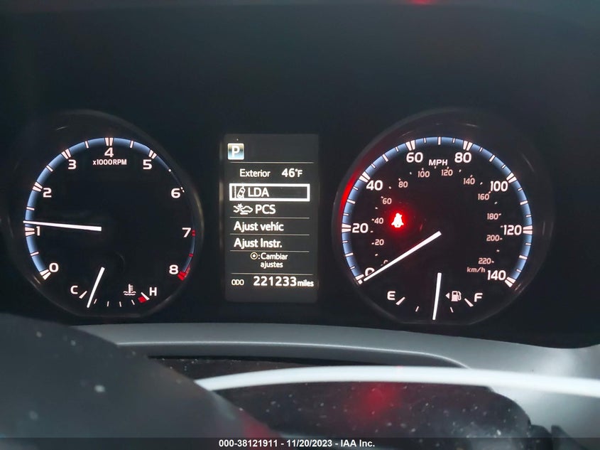 VIN 2T3RFREVXHW552191 2017 TOYOTA RAV4 XLE