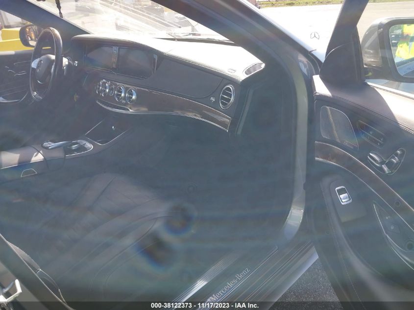2015 MERCEDES-BENZ S-CLASS S 550 WDDUG8FB9FA100076