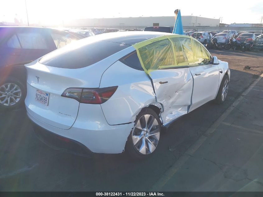 7SAYGDEE1PA140936 Tesla Model Y AWD 4