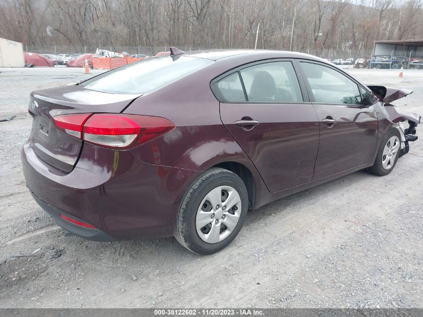 3KPFK4A73JE282716 | 2018 KIA FORTE