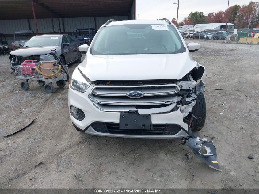 2018 FORD ESCAPE SE - 1FMCU9GD9JUC27840