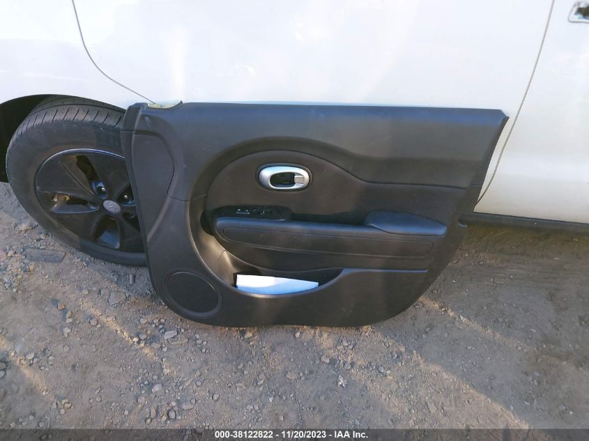 2015 KIA SOUL BASE - KNDJN2A22F7793769