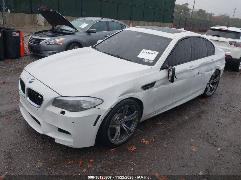 2013 BMW M5 - WBSFV9C59DD095513