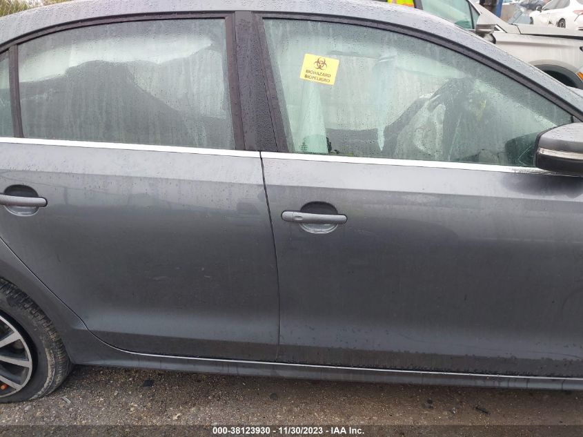 2017 VOLKSWAGEN JETTA SE - 3VWDB7AJ6HM239618