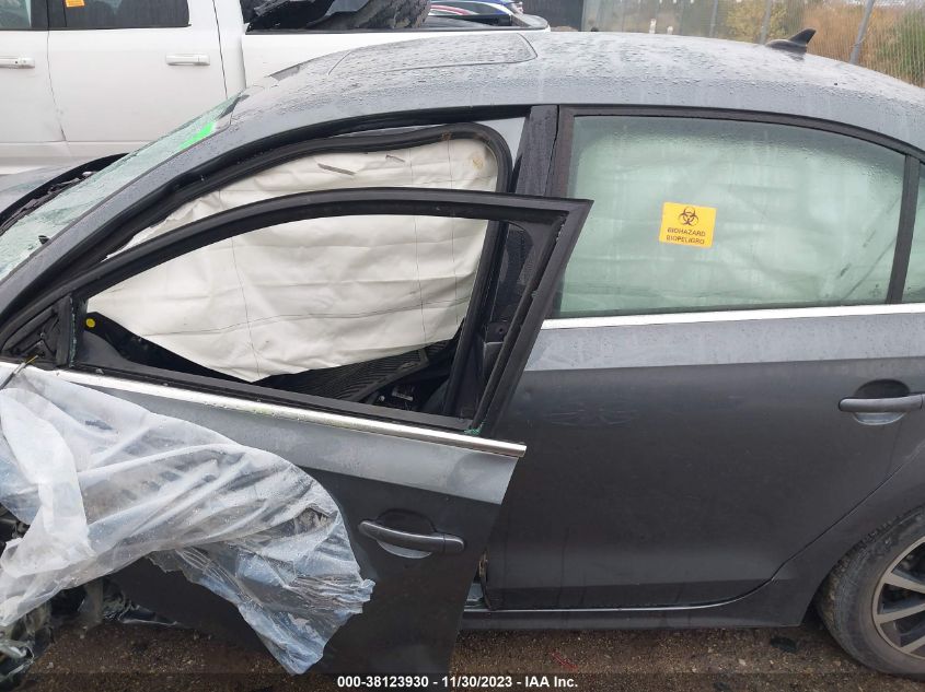 2017 VOLKSWAGEN JETTA SE - 3VWDB7AJ6HM239618