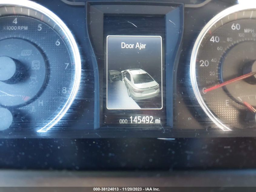 2017 TOYOTA CAMRY SE - 4T1BF1FK2HU785496