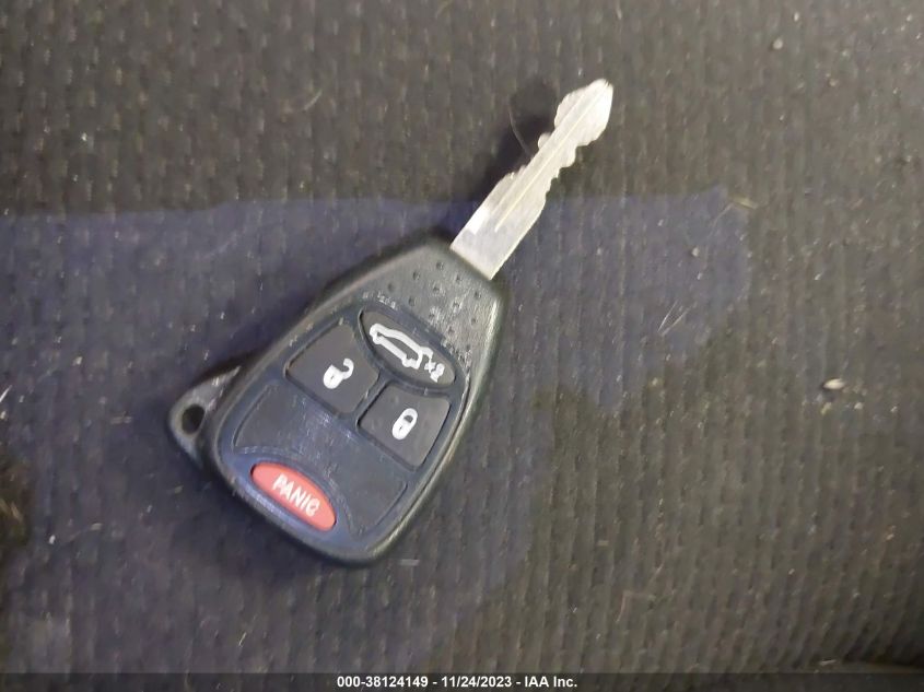 2013 CHRYSLER 200 TOURING - 1C3CCBBB1DN672077