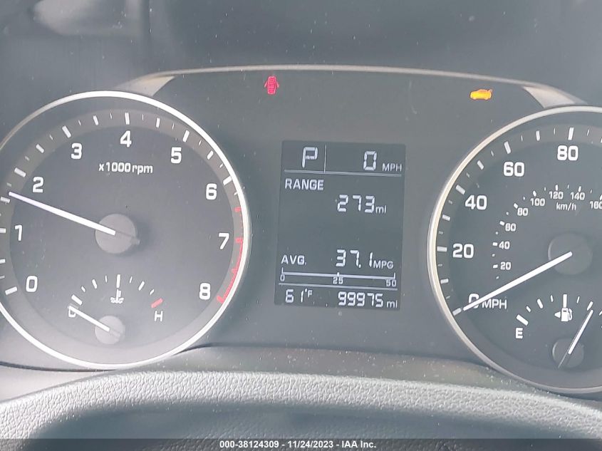 2017 HYUNDAI ELANTRA SE - 5NPD74LF4HH198181
