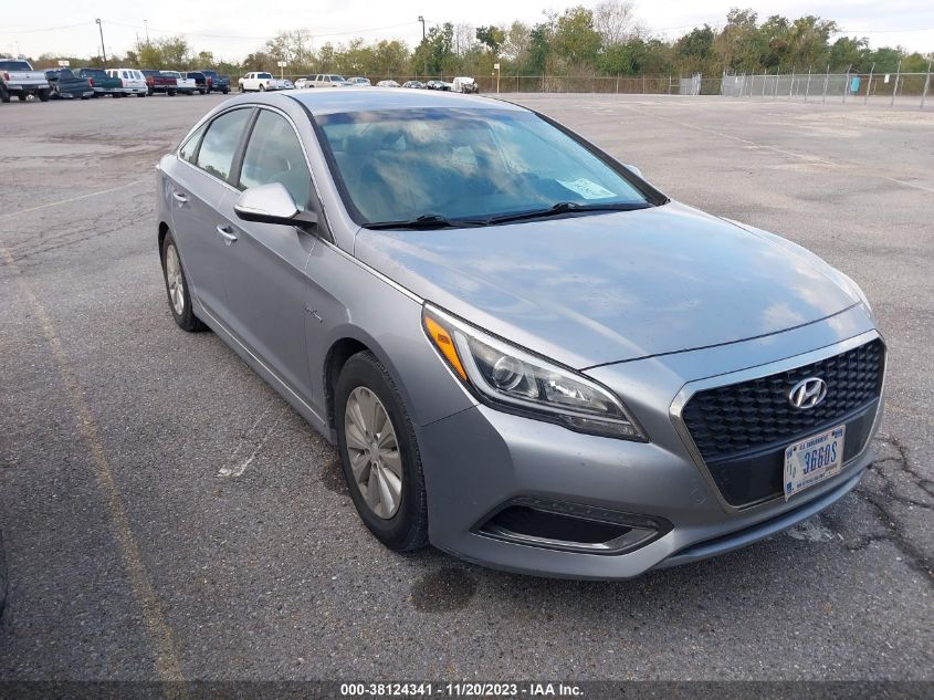 2016 HYUNDAI SONATA HYBRID SE - KMHE24L11GA039112